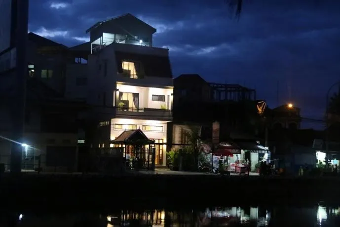 Kim Xiang Boutique - Image 1