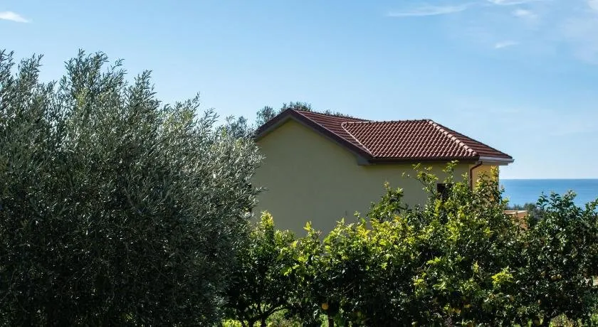 Villetta Luneria: casa, anima del luogo - Image 1