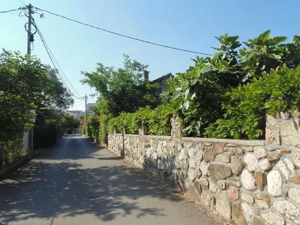 Apartments Macaso - Image 1