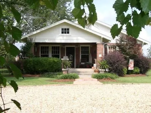 The Old Place Bed and Breakfast - Image 1