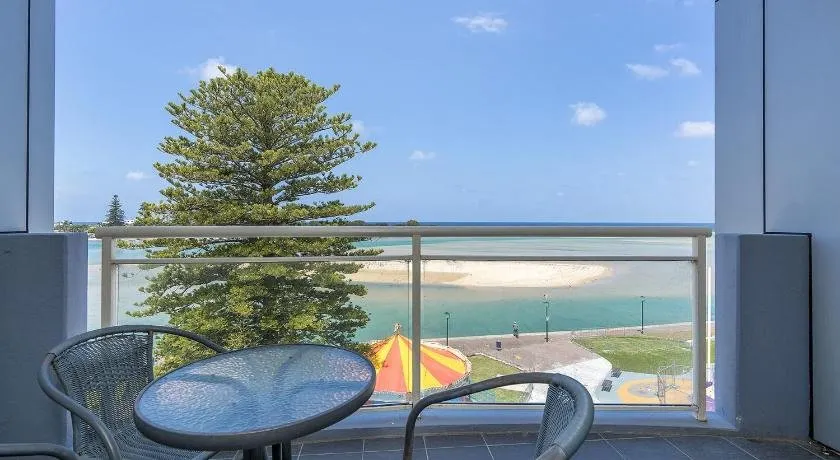 The Oaks Waterfront Resort, Unit 105 - Image 1