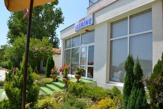 Jasmine Hotel Byala - Image 1