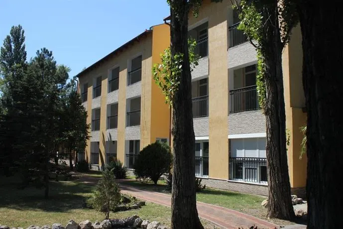 Hotel Dam - Image 1
