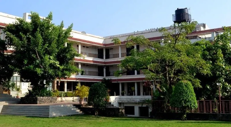 La Shimmer Resort - Image 1