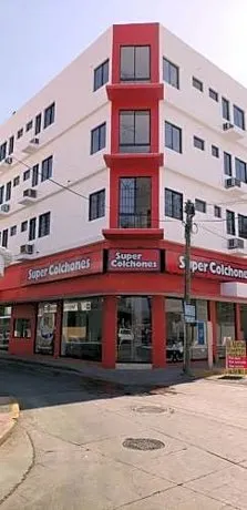 Hotel Savoy - Image 1