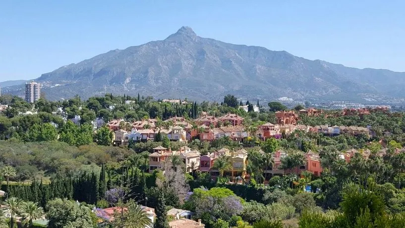 Royal Garden Marbella - Image 1