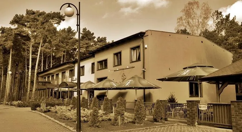 Santana Club - Image 1