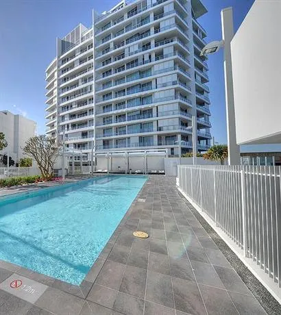 Waters Edge Luxury @ Mandurah - Image 1