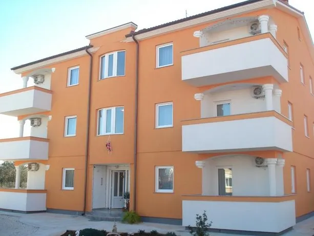 Apartments Buzleta II - Image 1
