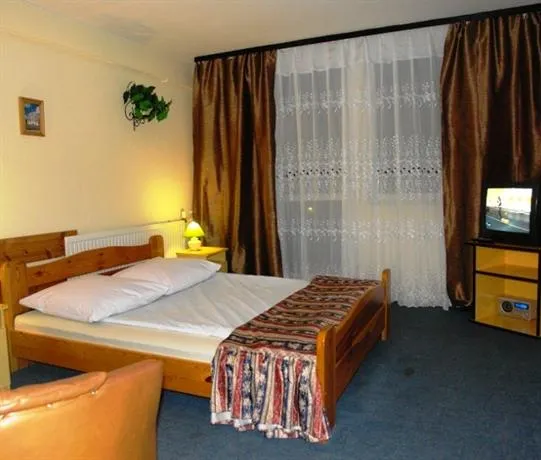 Hotel Junior - Image 1