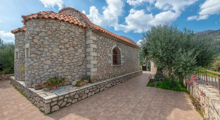 Keratokampos Villa - Image 1