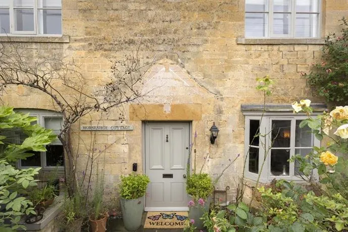 Horseshoe Cottage Blockley - Image 1