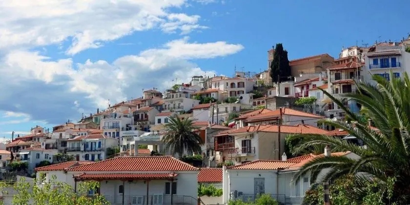 Marias Guesthouse - Image 1