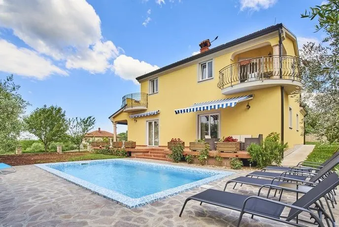 Apartments Mirna - Image 1