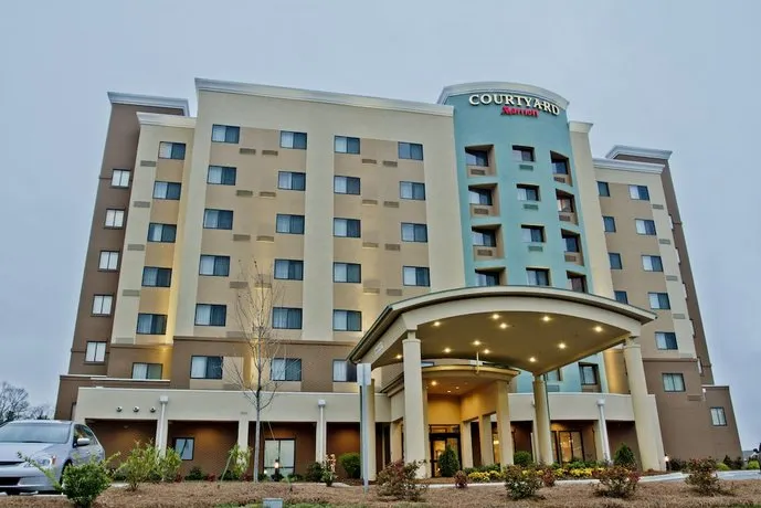 Courtyard Charlotte Concord - Image 1