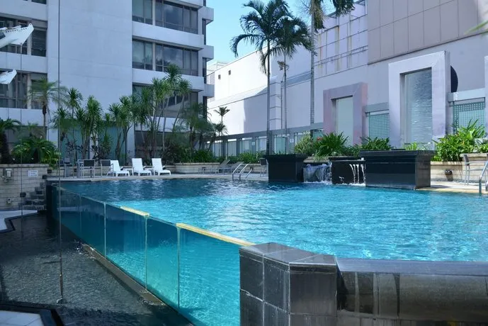 Peninsula Excelsior City Centre - Image 1