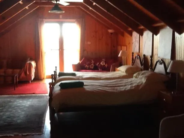 Fairviews Retreat - Image 1