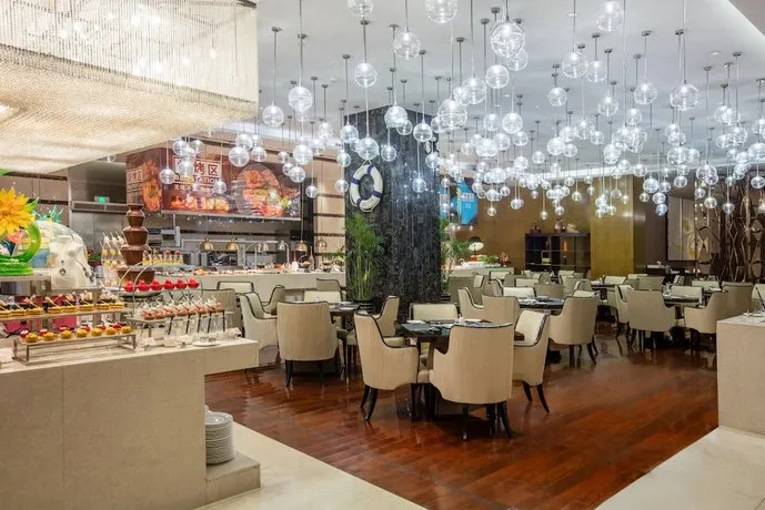 Crowne Plaza Yiwu Expo - Image 1
