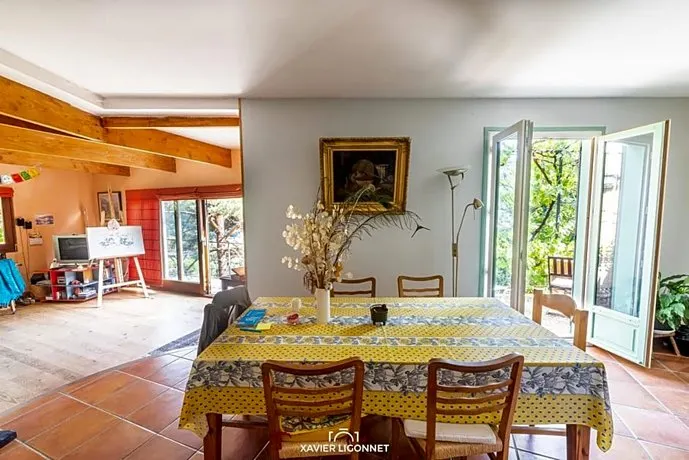 Le Petit Paradis - Image 1