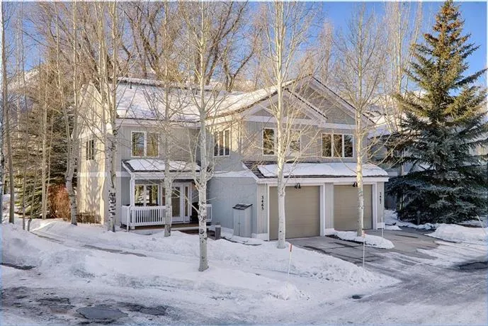 Teton Pines By Jackson Hole Resort Lodging - Image 1