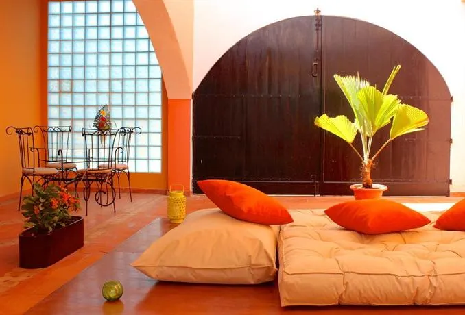 Airport Hotel Dakar - Image 1