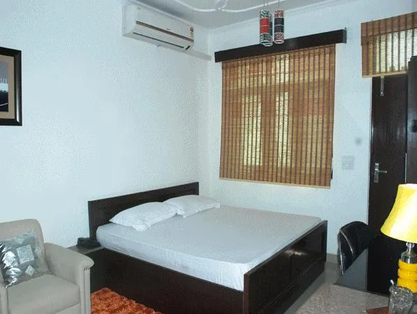 Hotel Satya Palace - Image 1