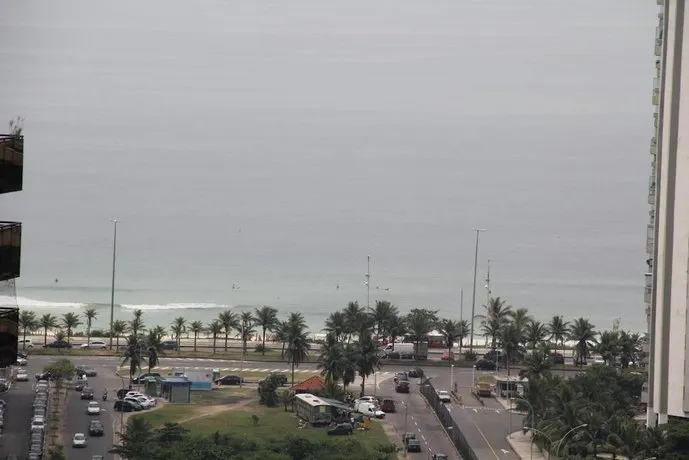 Cond Blue Coast - Image 1