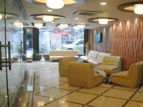 Hotel Emerald Kolkata - Image 1