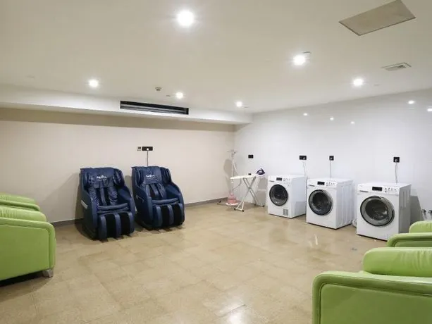Gem Hotel Ningbo Jiangbei District Hongtang Haide Square - Image 1