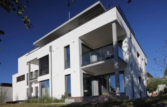 Hewen Apartments - Image 1