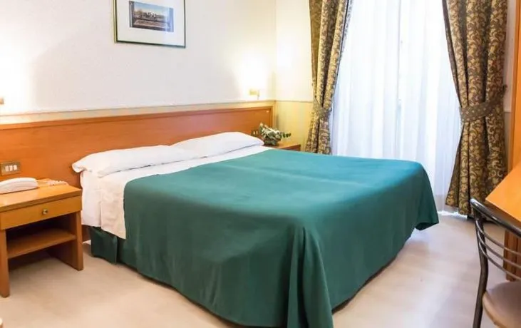 Hotel Capitol Roma - Image 1