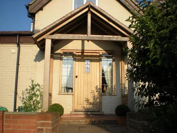 Hillside Cottage - Image 1