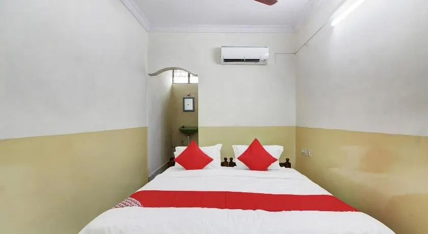 OYO Suraj Residency - Image 1