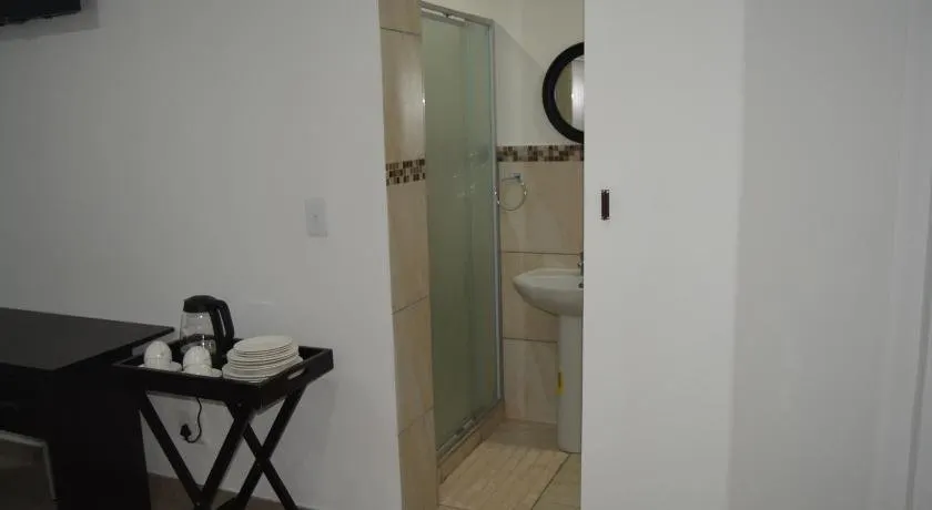 Fama Lodge Rm10 - Image 1