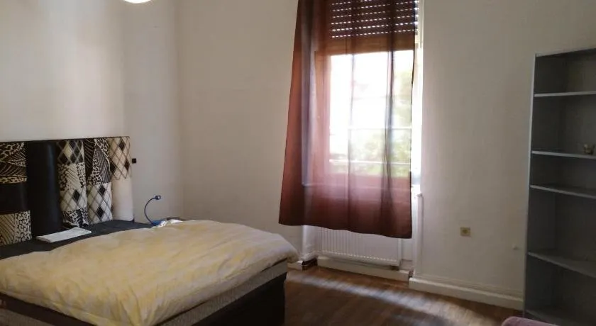 Zimmer im Dachgeschoss - Image 1