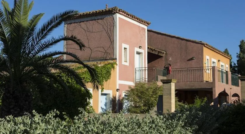 Residence Club Les Mazets de Camargue - Image 1