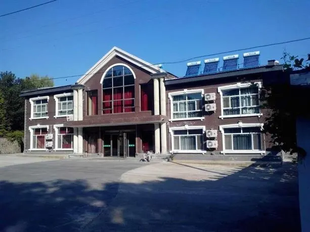 Minhang Hotel - Image 1