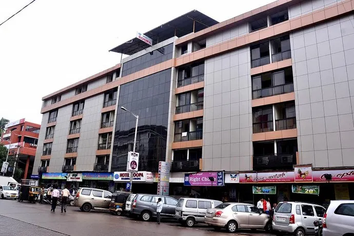 Hotel Roopa - Image 1
