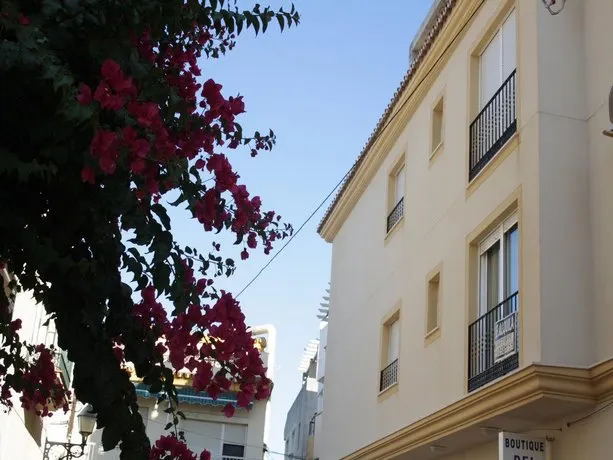 Apartamentos Velasco - Image 1