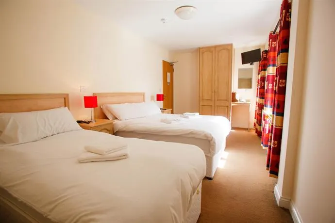 Townhouse Tullamore - Image 1