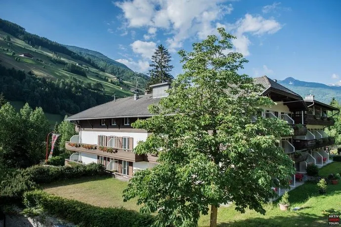Aktiv-Hotel Steinpent - Image 1