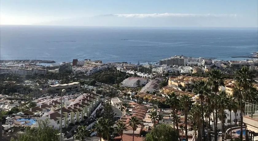 VILLA FLORA, Costa Adeje - Image 1