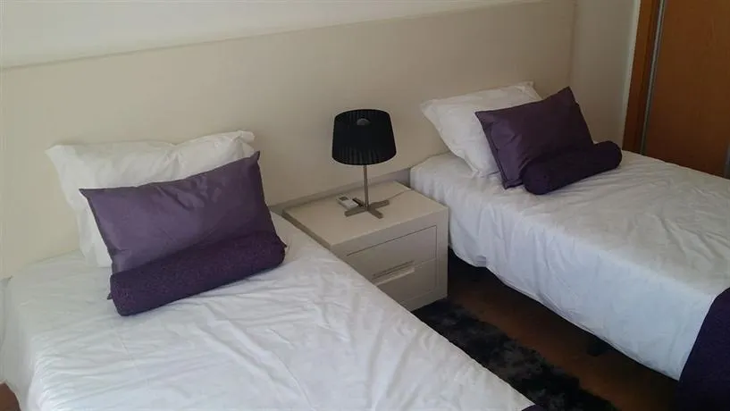 Clerigo Apartments - Image 1