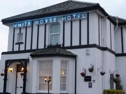 The White Horse Guesthouse - Image 1