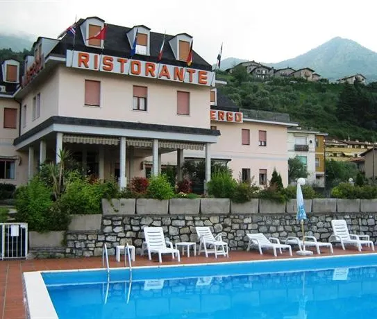 Hotel Rotelli - Image 1