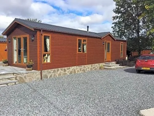 Debran Lodge - Image 1