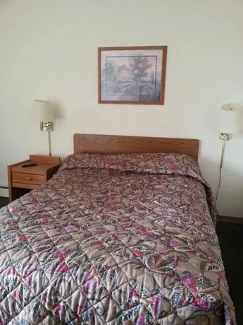 Countryside Inn - Image 1