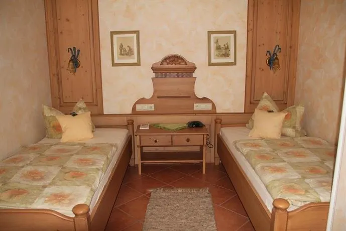 Jagdhotel Sudetenhof - Image 1