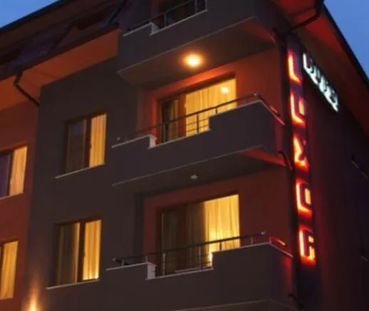 Hotel Luxor - Image 1