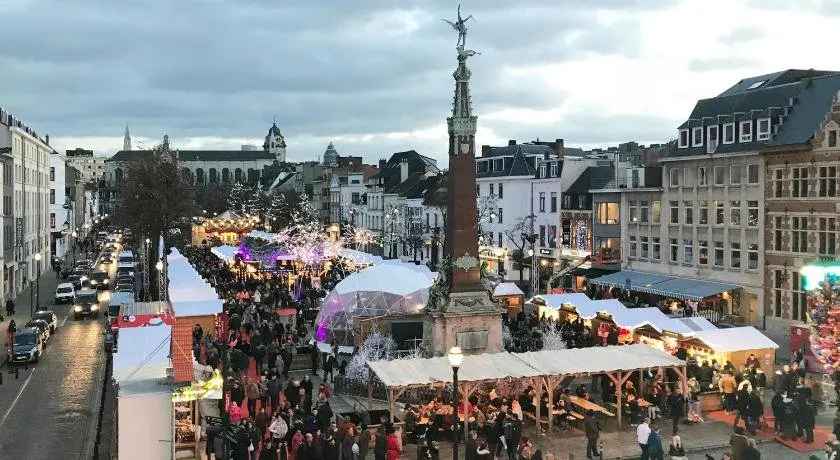 City Center Sainte-Catherine Grand Place - Image 1